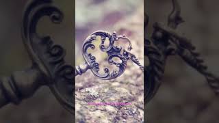 Звенящая частота.#золотойвек #любовь #душадух #стихи #раскрытиесердца #исцелениедухадушитела #жива