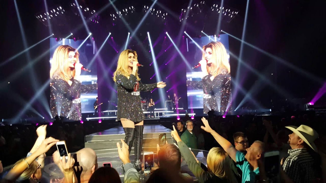 Shania Twain 4k Love get's me everytime (Spokane 9/12/15) YouTube