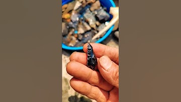 Obsidian arrowhead #arrowhead #obsidian #homemade #beginner #stonetool #music