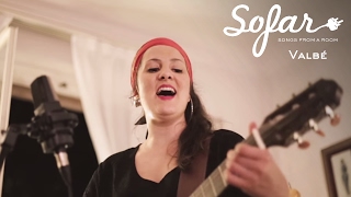 Video thumbnail of "Valbé  - Como Las Hojas | Sofar Buenos Aires"