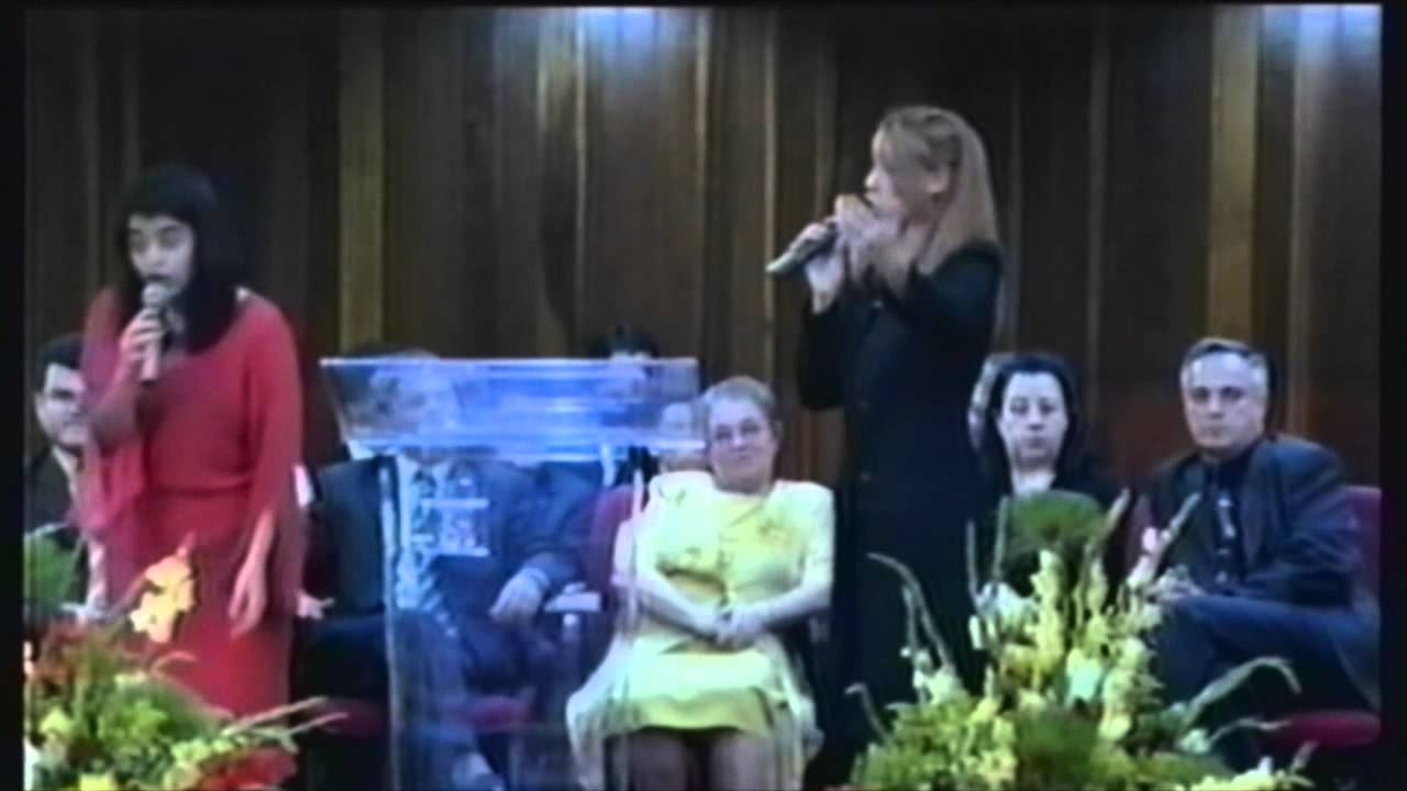 Irmãs Leonel - Jesus é Rei