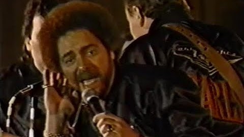 Thumbnail of Larry Chance and the Earls: "Lookin' For My Baby" Live 1989