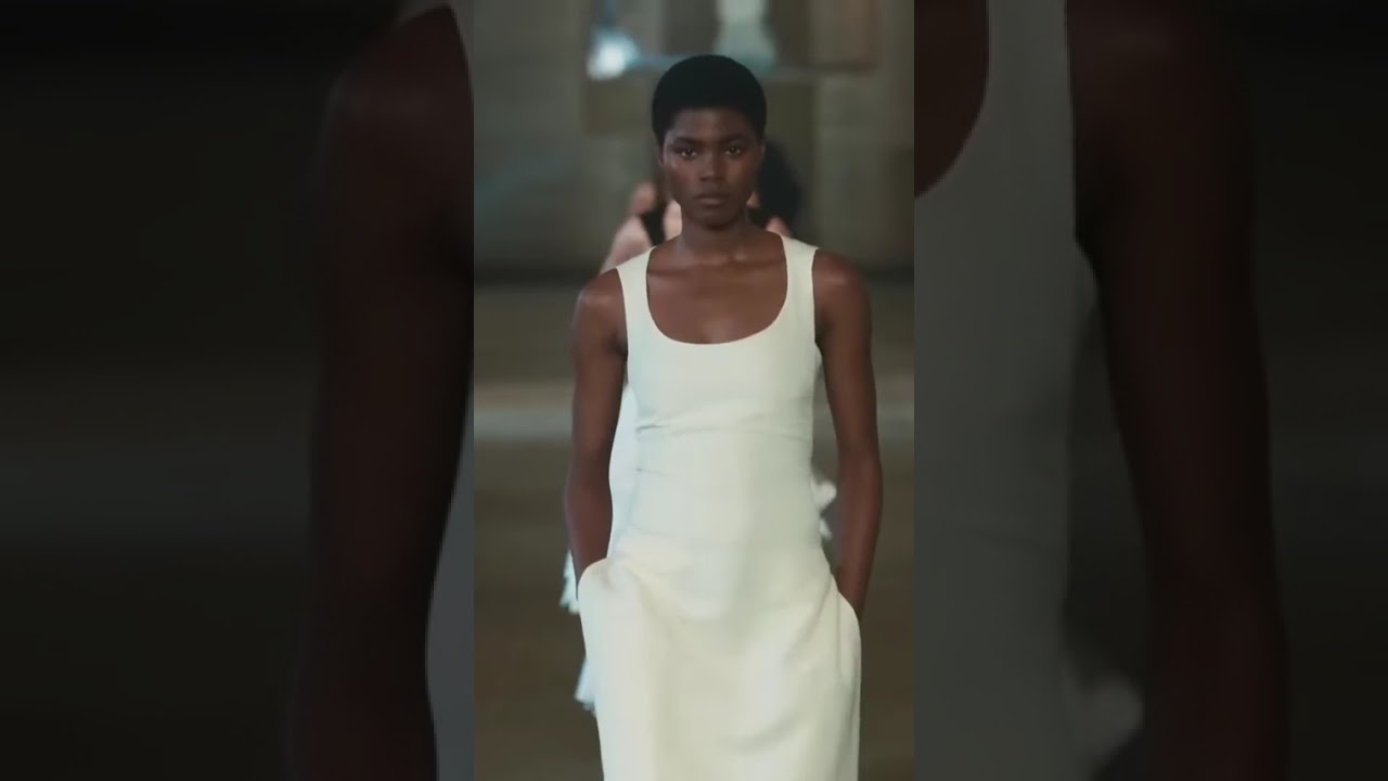 WHAT FITS? 🤯 The Truth About the Jacquemus Le Chiquito Micro Bag! (World’s Smallest Purse)