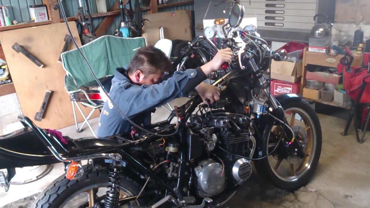 Z400FX キャブ調整 Z1 Z2 CB XJ CBX カワサキ 旧車 直菅 同期の桜組 - YouTube Z400FX キャブ調整 Z1 Z2 CB XJ CBX カワサキ 旧車 直菅 同期の桜組 - YouTube