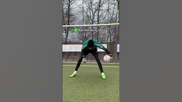 How to train alone as a Goalkeeper #soccer #football #shorts