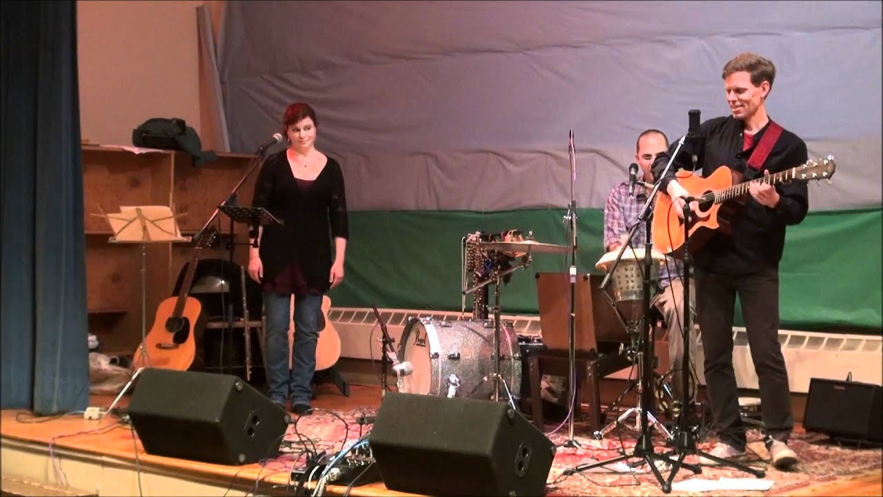 Ver Fly - John Lennon Songwriting Contest winner - Jeffrey Pepper Rodgers Trio en YouTube Ver Fly - John Lennon Songwriting Contest winner - Jeffrey Pepper Rodgers Trio en YouTube