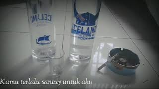 Story Kamu terlalu santuy untuk aku yang terlalu bar-bar.