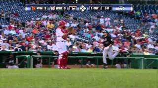 Davis' three-run blast