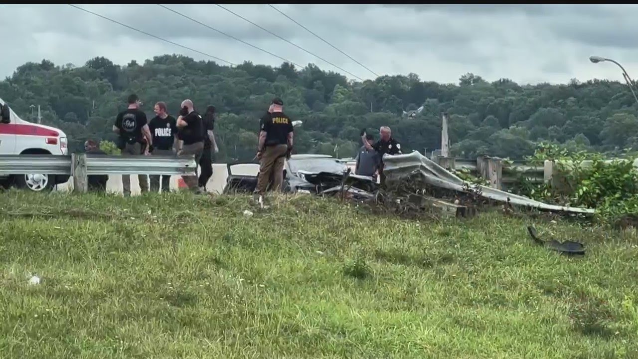 1 dead, 1 injured in Youngstown crash - YouTube