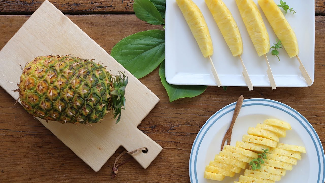 [키친가이드] 파인애플 예쁘게 썰기 1탄 : How to Cut a Pineapple l Pineapple Skewer