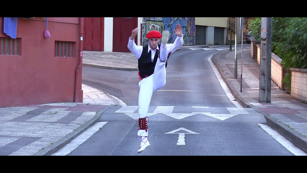 BERRIZKO DANTZARIAK - HERRIKO JAIAK 2020