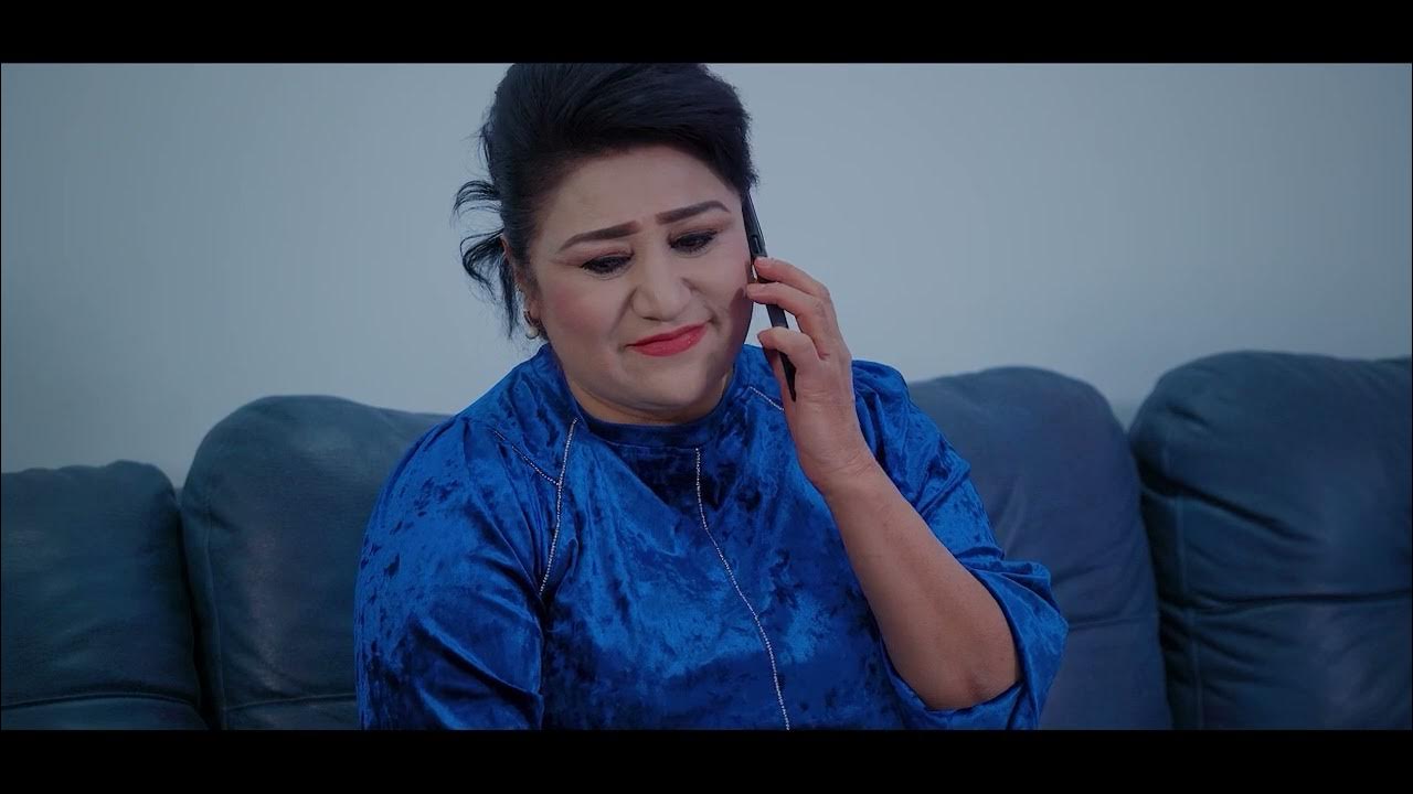 Seks büstü bistro va oddiy mashqlar Qizlarning hojatxonaga siyayotganini tomosha qiling.