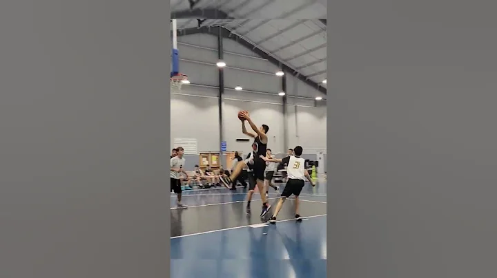 Flight Ticket Fast Break to the Basket 😱 | AAU Tournament | Papo Alex | #explore #shorts - DayDayNews