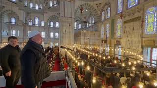اقامةً صلاة العشاء من حرم مسجد الفاتح  في اسطنبول  تركيا istanbul turkey