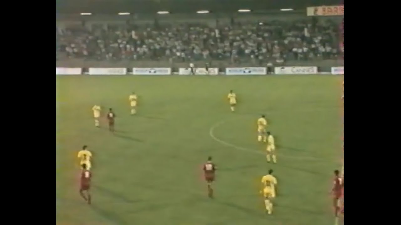 Fanion Match AS Cannes Vs SC Salgueiros - Coupe UEFA 1991-92, 10x9 Cm