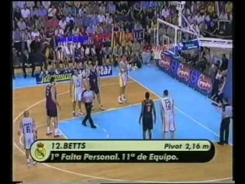 Baloncesto  Barcelona  Real Madrid 5º partido final ACB 2000