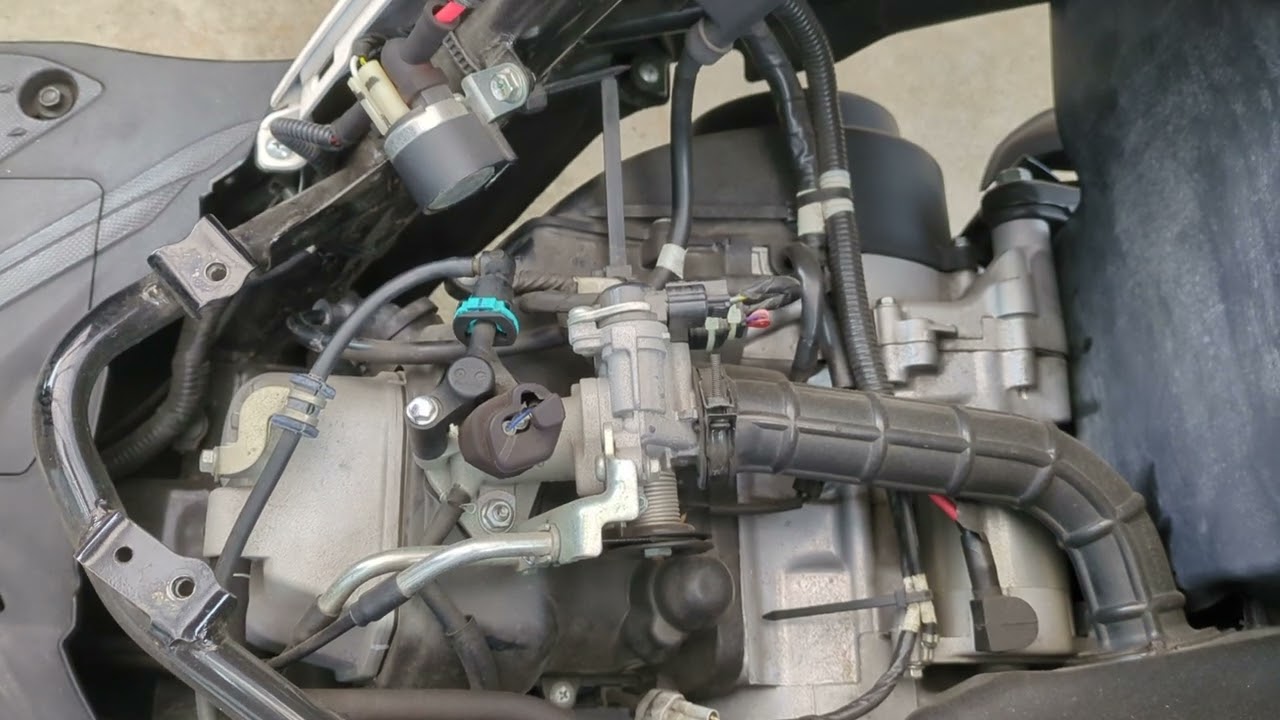 アドレス125(DT11A)カムチェーンテンショナー交換 - りっくす手記