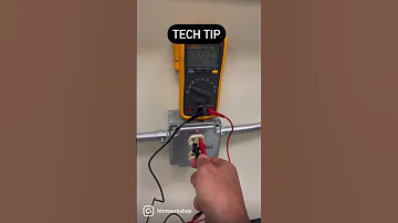 Measuring Voltage The Right Way Electronics Electricity Electrician Voltage Outlet 