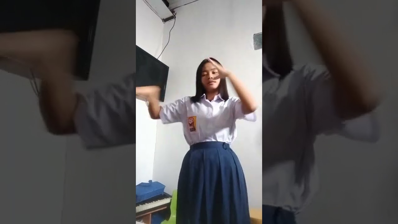 Tugas : Keysa putri yunanto kelas 7.1 sbk gerak tari level rendah , sedang dan tinggi