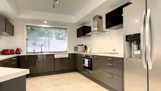 9 London Chase, Arundel Hills, QLD