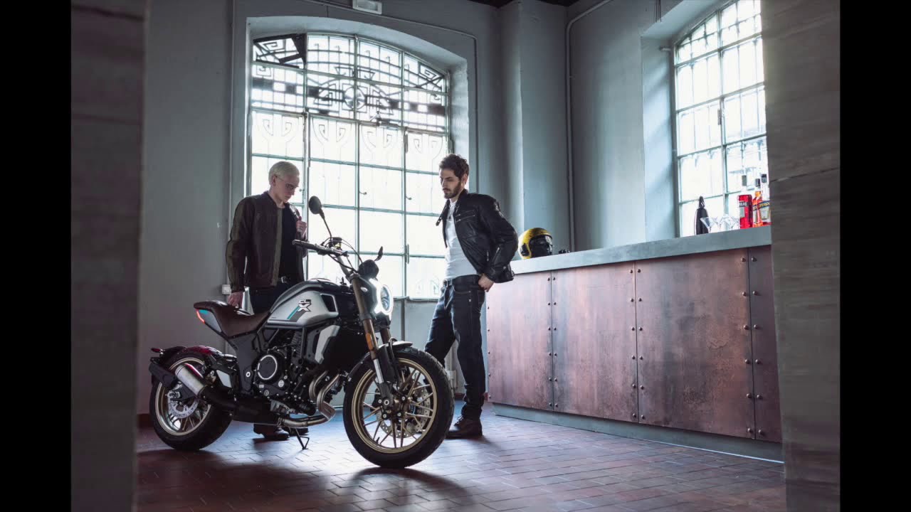 CF MOTO 700CL X OFFICIAL VIDEOS LONG - YouTube