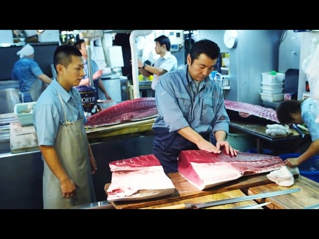 Jiro Dreams of Sushi - The Tsukiji Fish Market | Japanese Eats