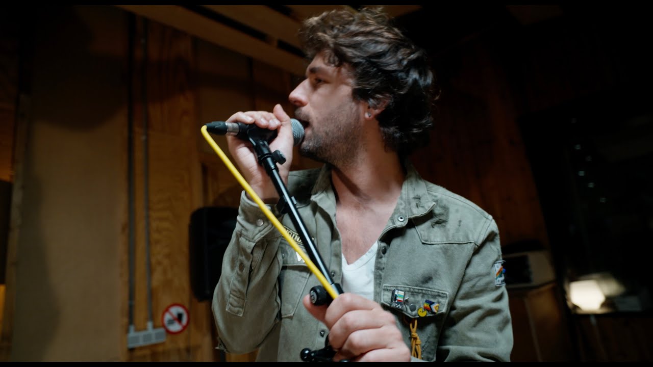 KYSSINGER - Mad girls and sad men -  LIVE @ Pyramid Studio