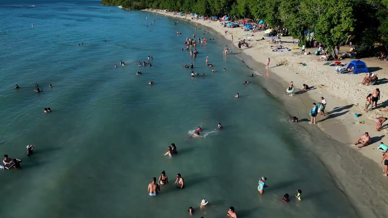 Пляж Буйе на мысе Ред