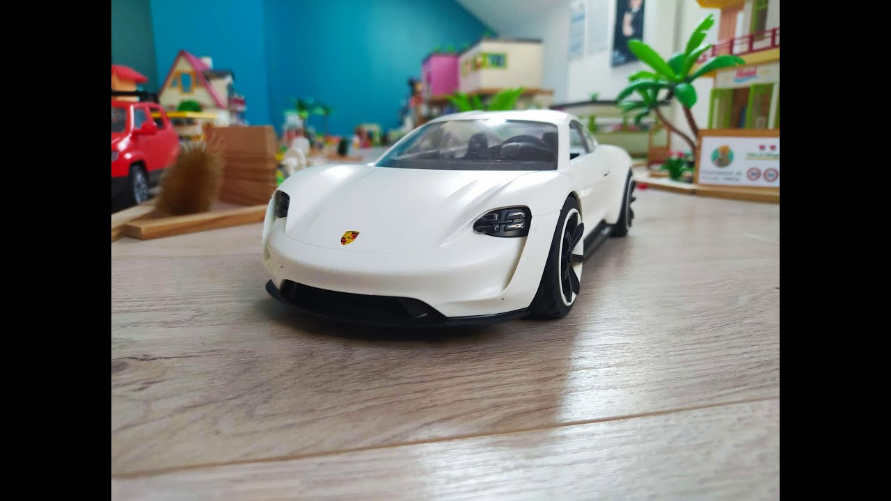 Playmobil Unboxing - 70765 - Porsche Mission E 