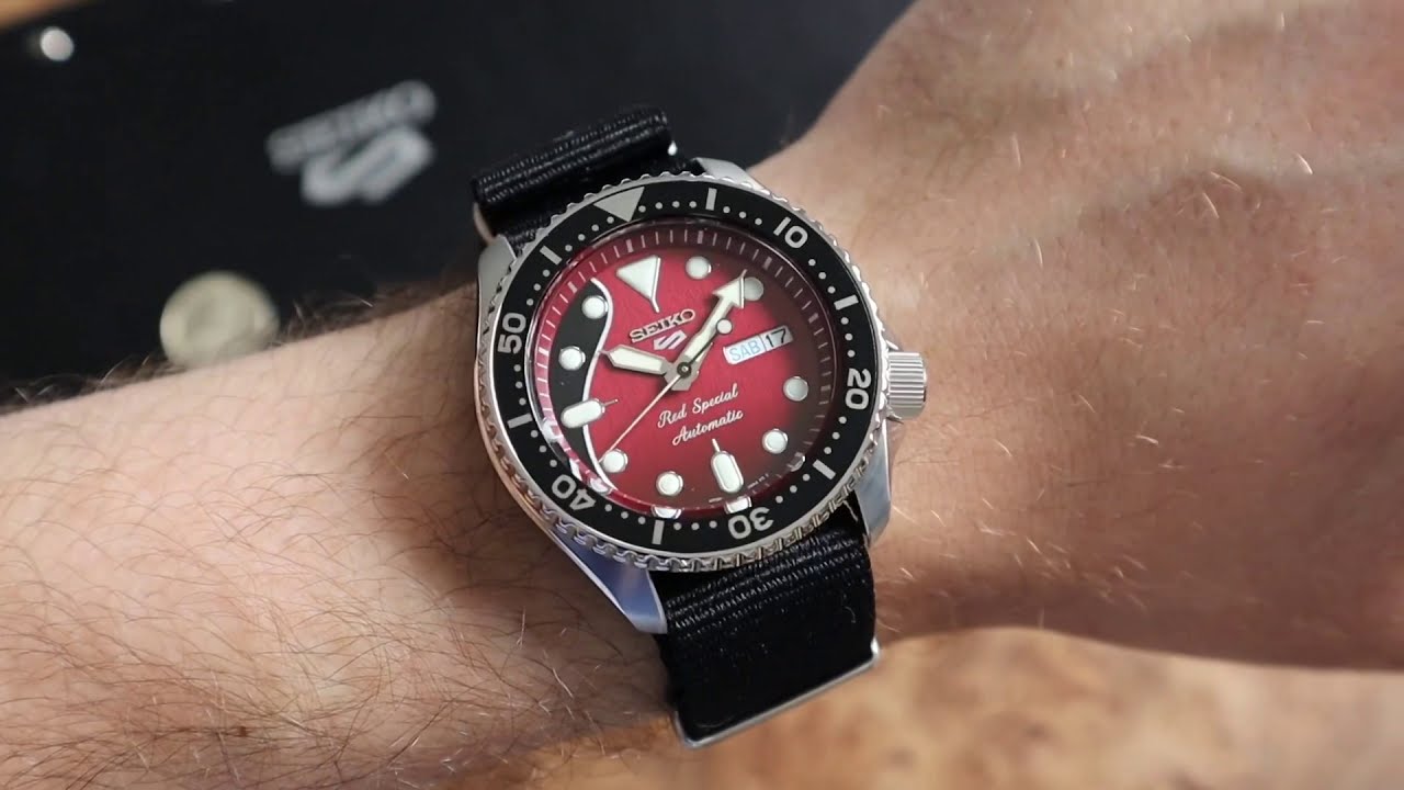 SEIKO 5 SPORTS BRIAN MAY / ЛИМИТКА RED 