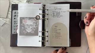 How I Use the Practice of Future Logging in My Planner System Content