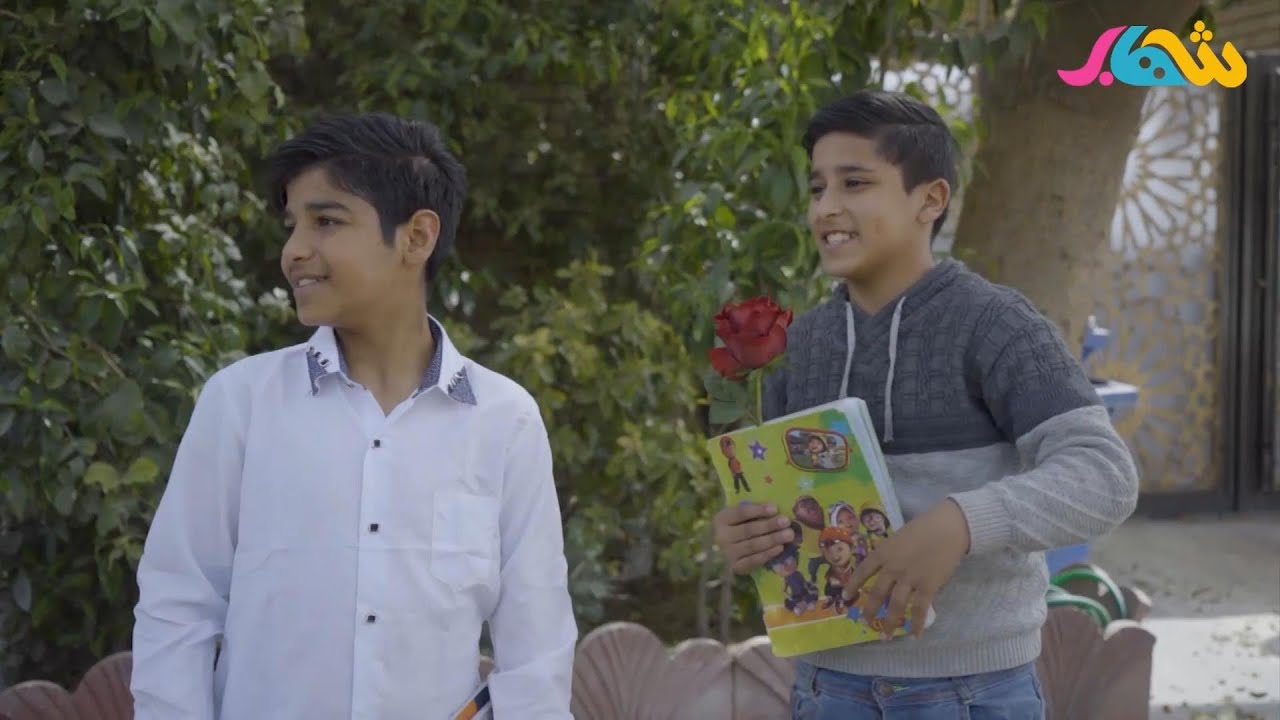 تعرف على وسائل الايضاح التي استخدمها استاذ نبيل | مسلسل الخامس باء | قناة شهاب