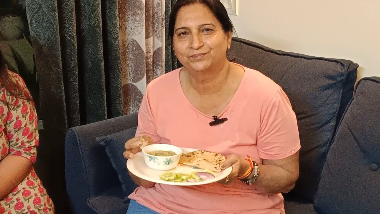 “आज बनी घर की खुशबू से भरी क्रीमी मेथी–मटर की लाजवाब सब्ज़ी 😋✨”