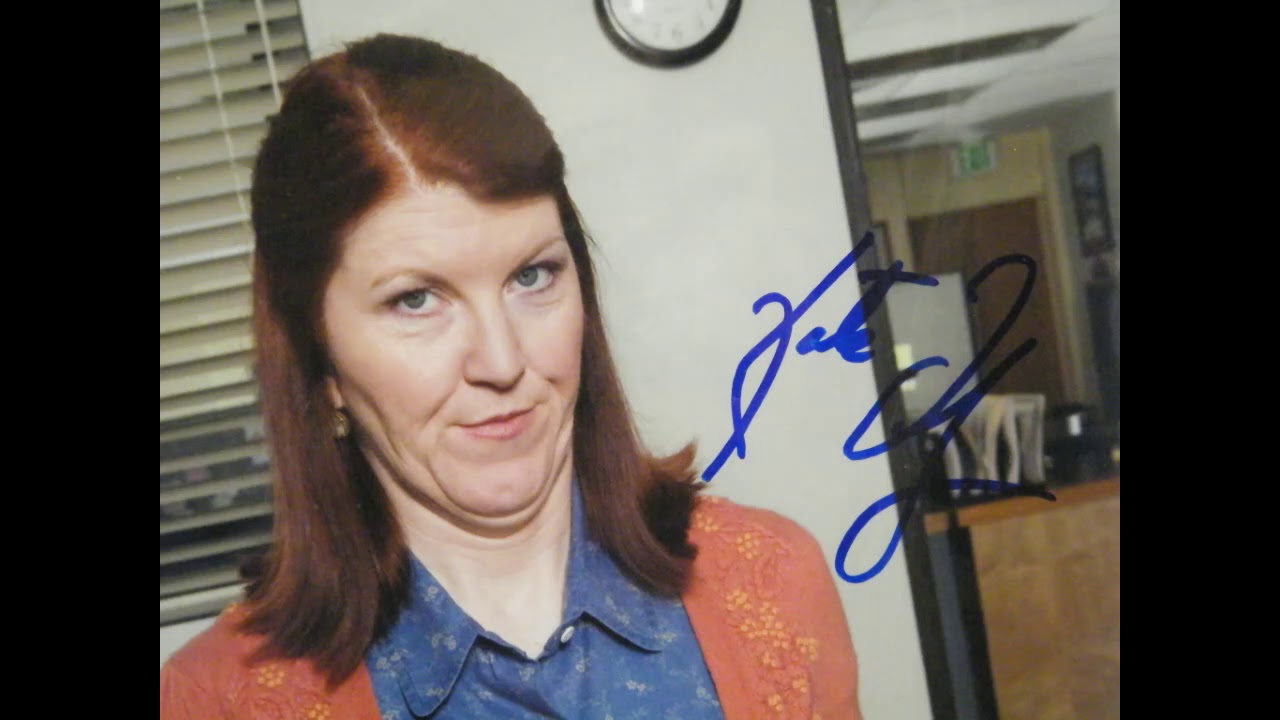 THE OFFICE KATE FLANNERY MEREDITH PALMER AUTOGRAPHED 8x10 PHOTO