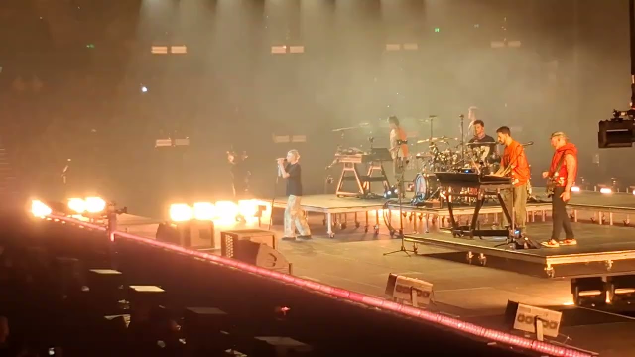 Linkin Park - BURN IT DOWN (4K) -  Brisbane 5/03/26
