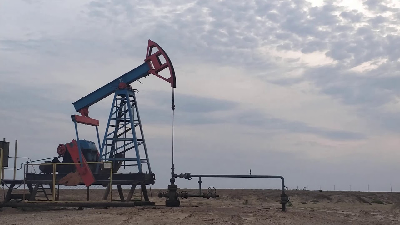 Energy Stocks Slip as Mixed Earnings Cloud Sector Outlook