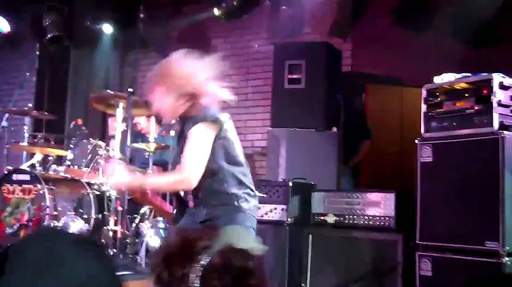 Y&T Bassist Brad Lang "Hurricane" New Years Eve 2010