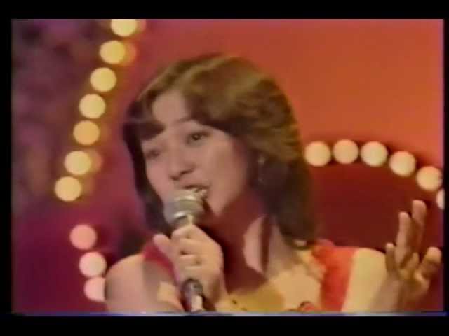 倉田まり子ちゃん 恋はAmi-Ami - YouTube