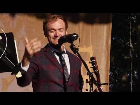 Video: Chris Thile Net Worth