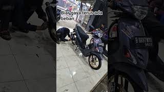 gaya nungging knalpot motor metik Yamaha Mio 100 hahaha