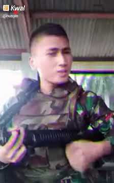 Viral!!!!  SUARA MERDU APARAT YANG NYANYI LAGU TERORIS |