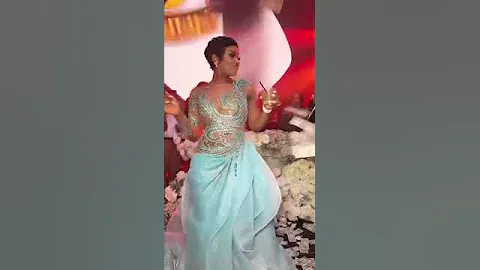 Beautiful moment Davido serenaded, Chioma, & turned their wedding into a mini-concert.#love #shorts