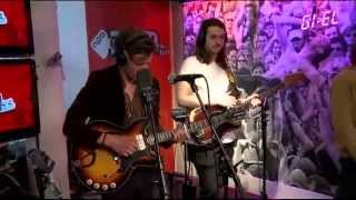 Video thumbnail of "Son Mieux - Feels (Live at Giel 3FM)"