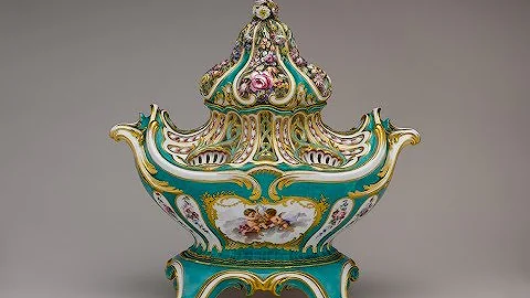 Potpourri vase of Madame de Pompadour