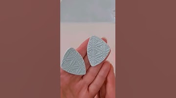 New earrings + new texture roller mini tutorial