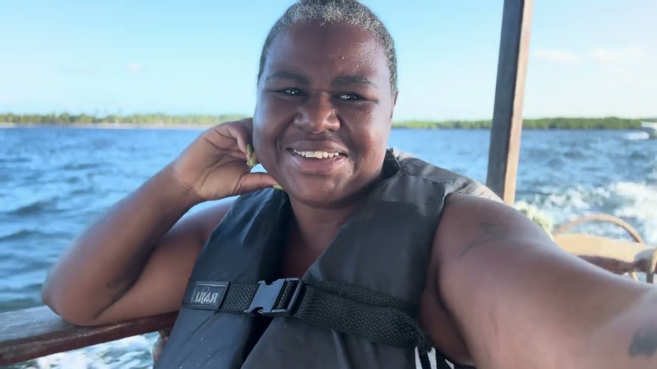 FAZ SEIS MESES QUE EU MONTEI UMA BARRACA DE CAMPING 