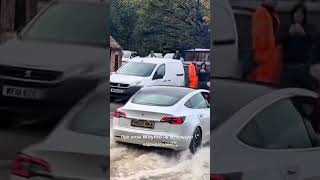 роботакси от теслы хуже конкурентов #тесла #такси #робот #технологии #электромобиль #илонмаск #трамп