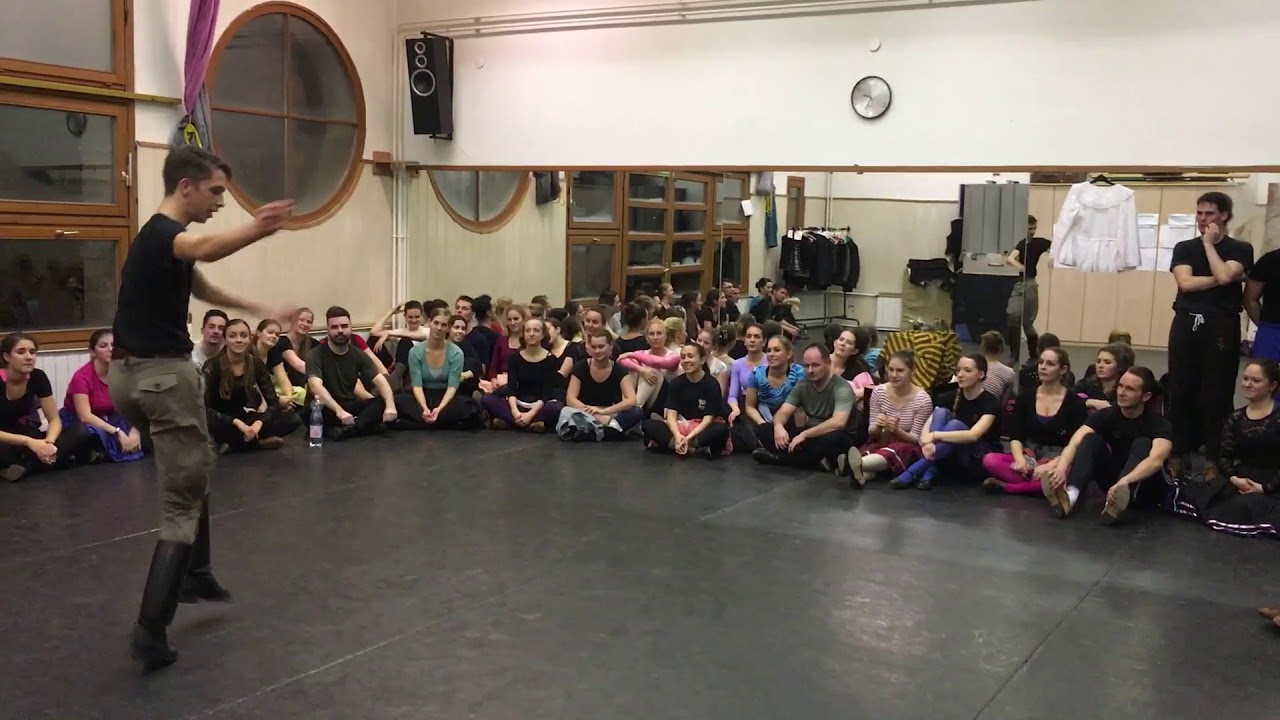 Fodor Mátyás Fölszállott a páva elő-elődöntő