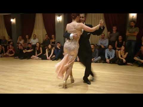 Roberto Herrera & Laura Legazcue - Milonga - La Espuela, orq.Juan D'Arienzo