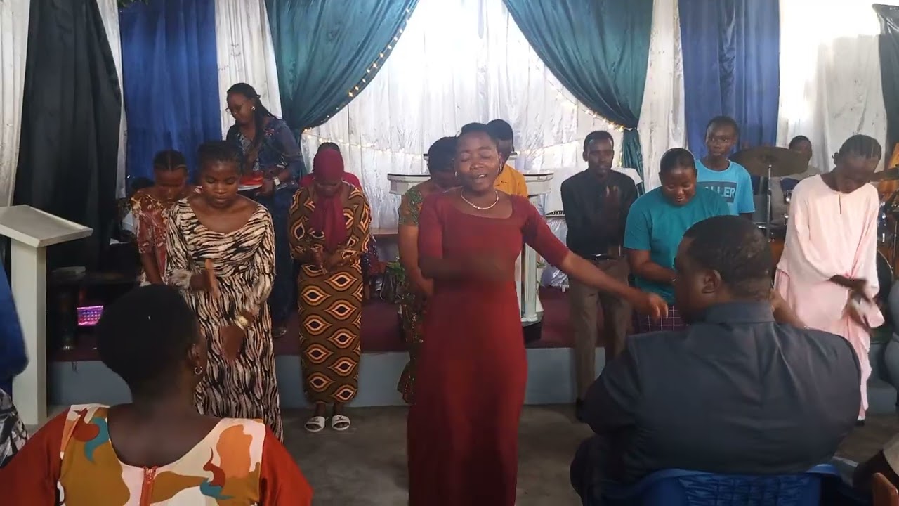 VIJANA kwaya fpct bunju B amani senta 